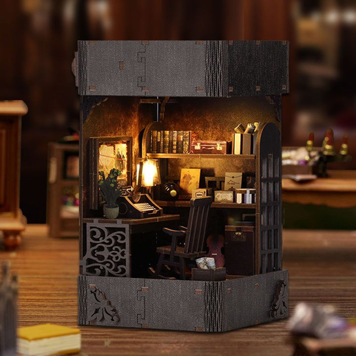 Mini Detective Agency DIY Book Nook Kit