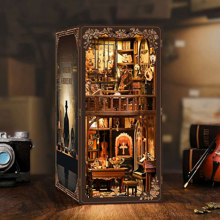 The Secret Case Files Detective Book Nook Kit