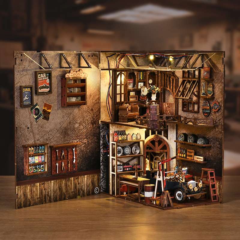 Vintage Repair Garage Miniature House Kit